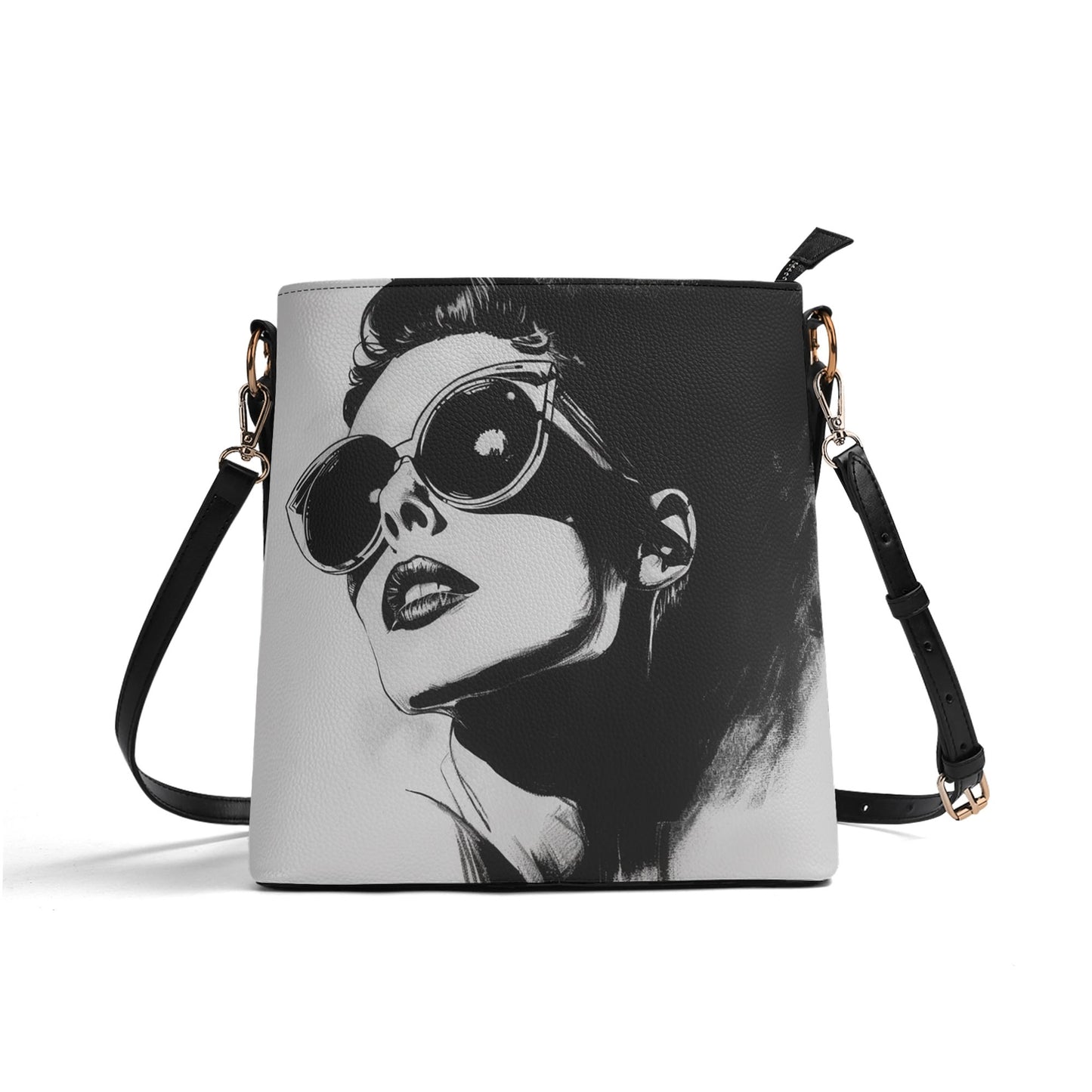 Model / Bucket Shoulder Bag
