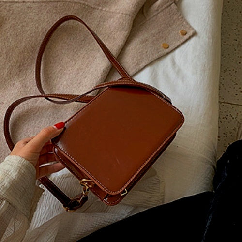 Mini Vintage Camera / Shoulder Handbag